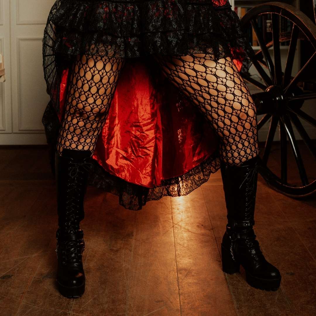 Süße Plus Size Halloween-Kostüme mit Strumpfhosen